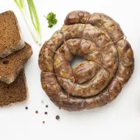 Andouillette grillée, sauce aux deux moutardes